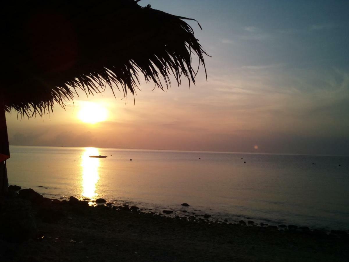 Mother Teresa And Restaurant Bed & Breakfast Oslob