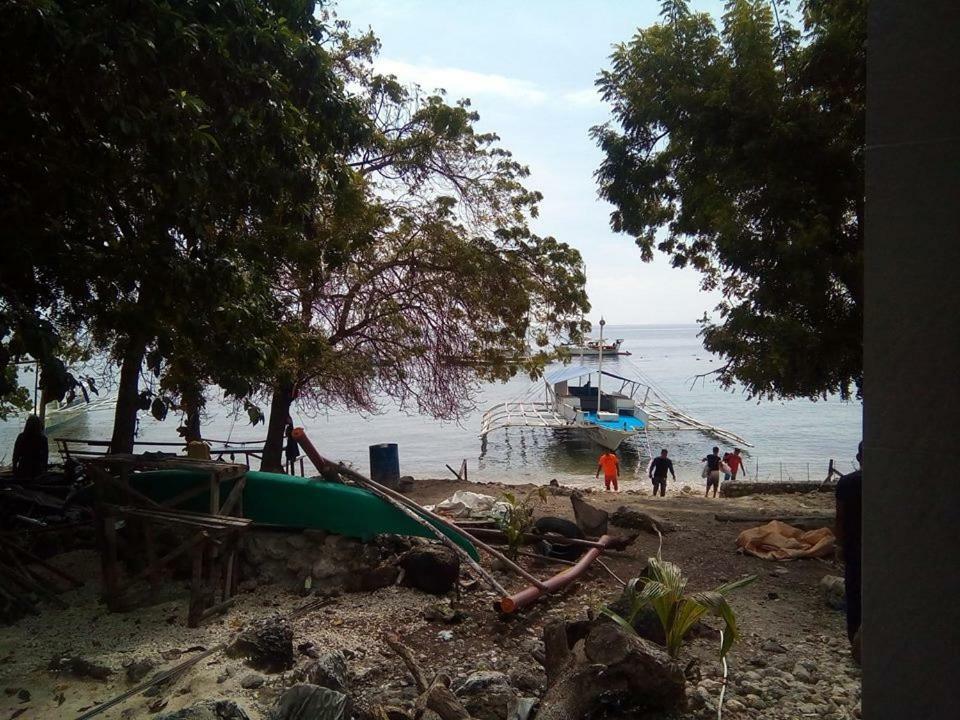 Mother Teresa And Restaurant Oslob