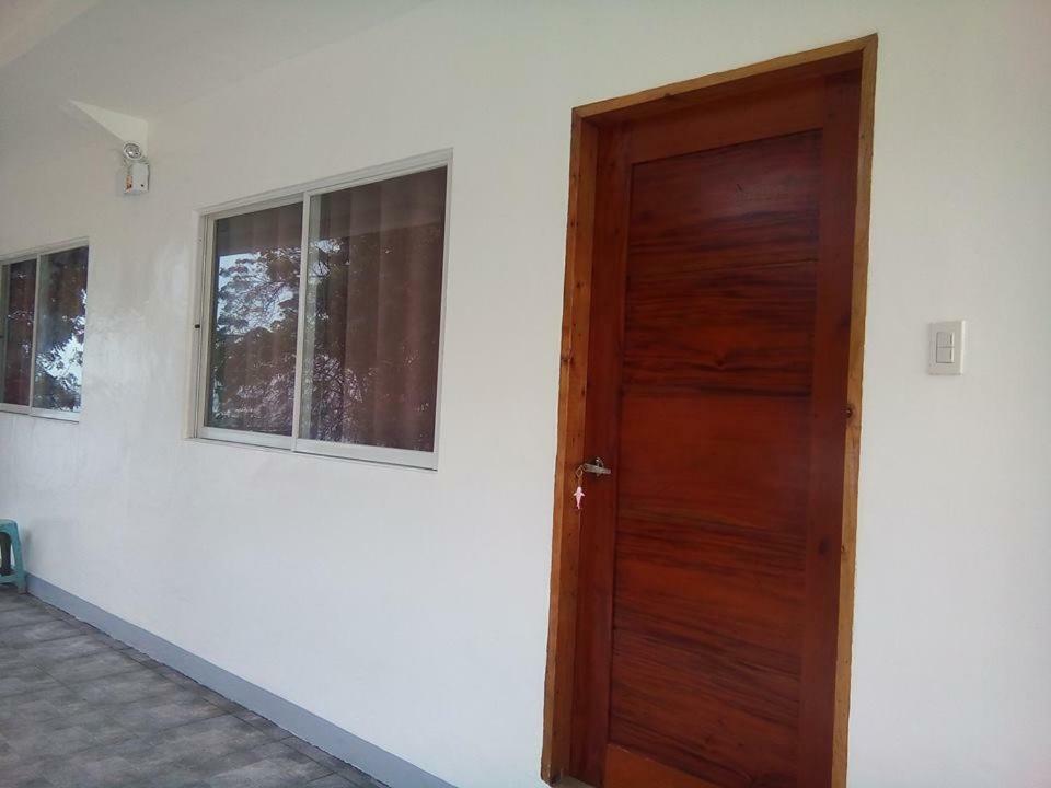Mother Teresa And Restaurant 2* Oslob