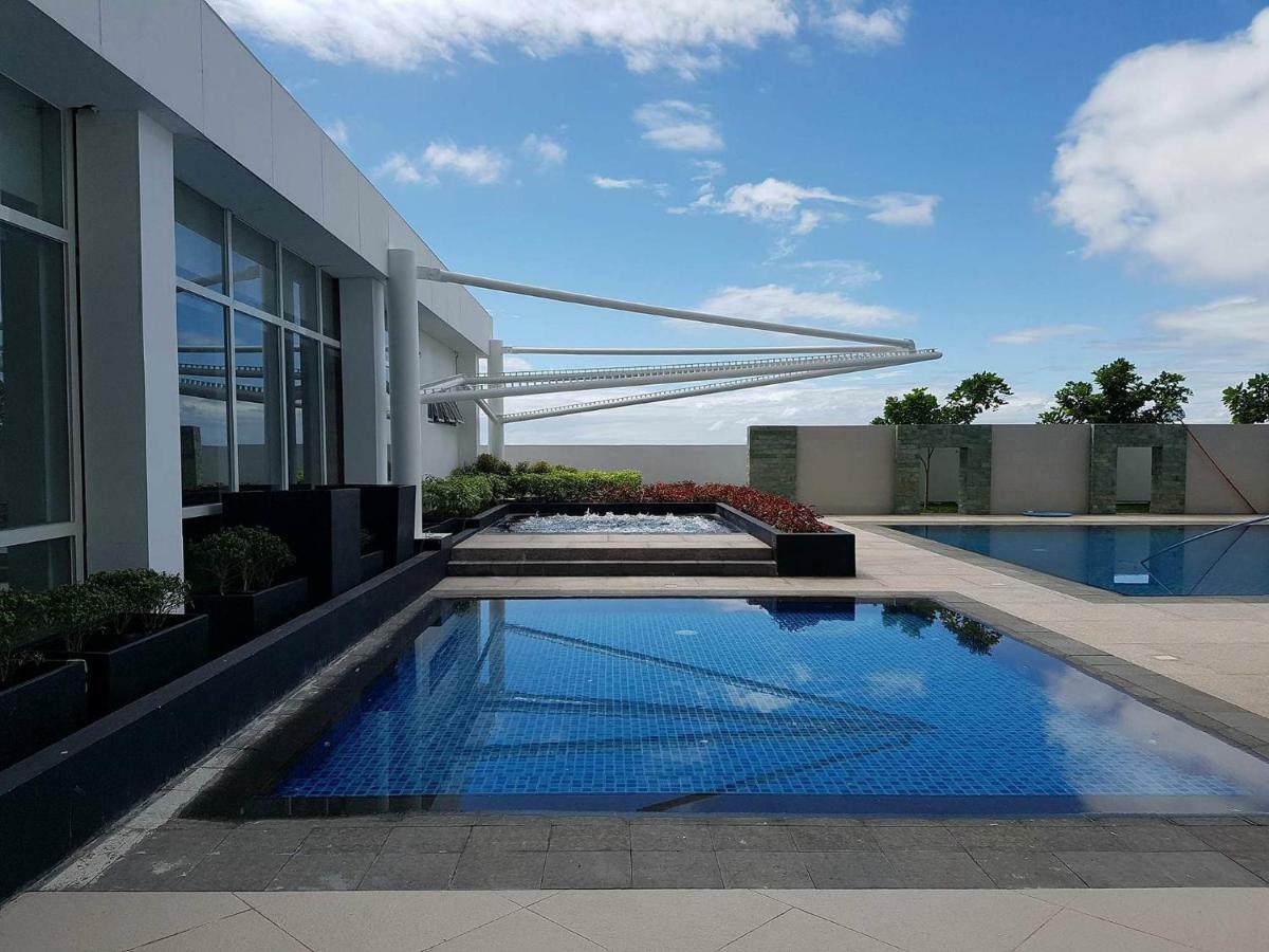 Sea View At Mactan Newtown
