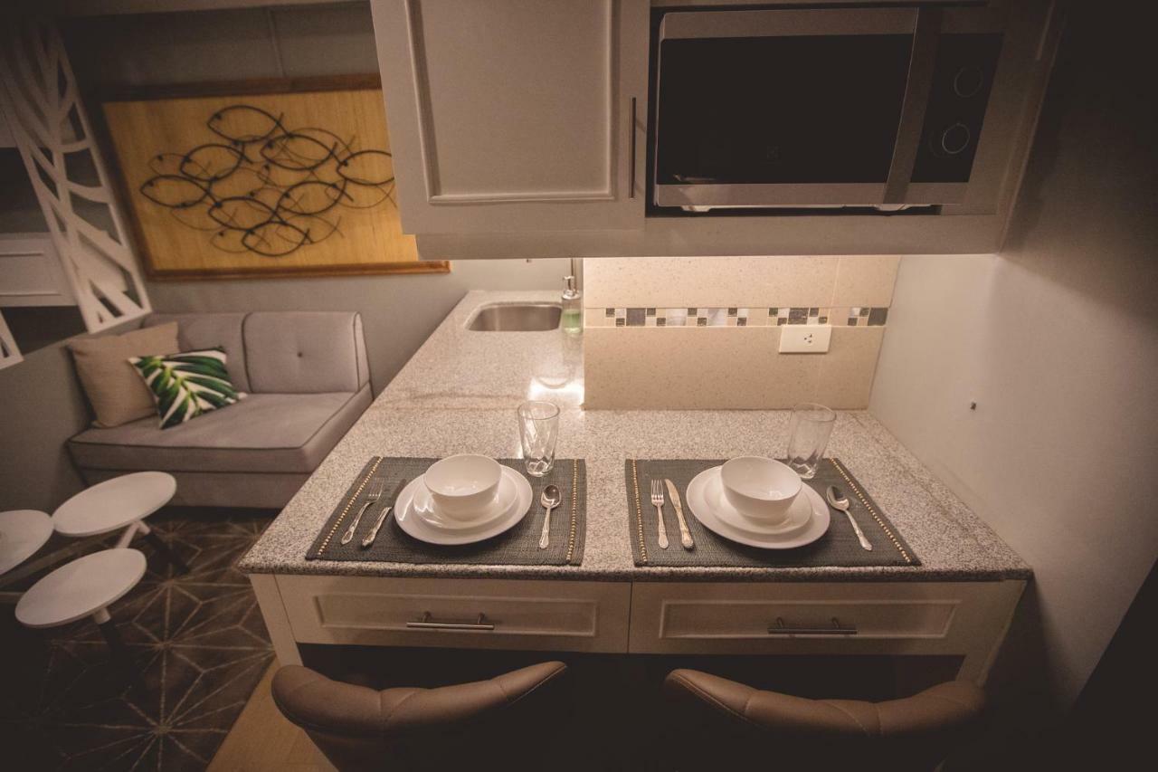Avida Towers 2016 Wifi 190mbps, Netflix 50 In Smarttv Apartment *