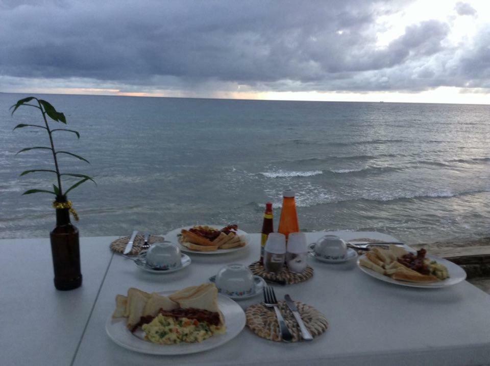 Cocotel Good Hearts By The Sea