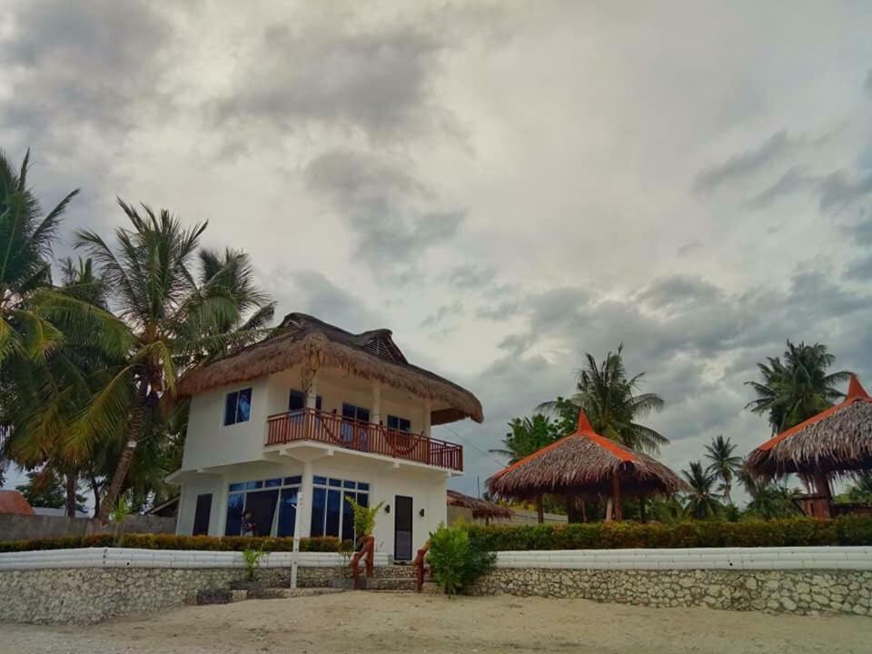Guest house D' Avila's Horizon South