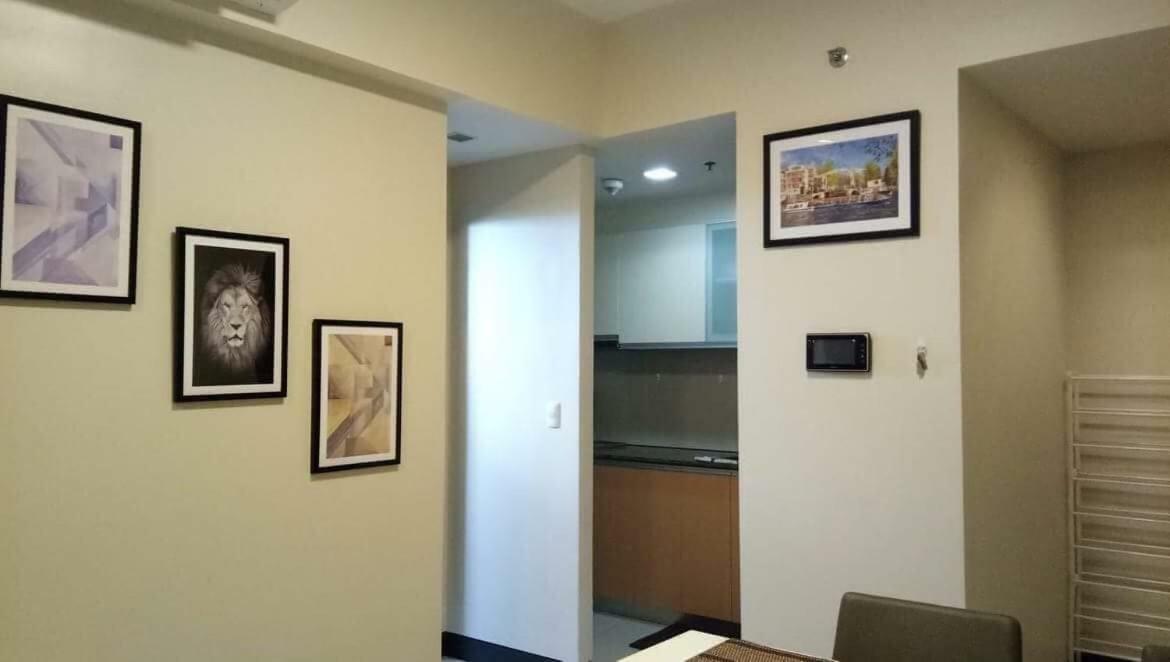 Mactan Newtown With Pool Access