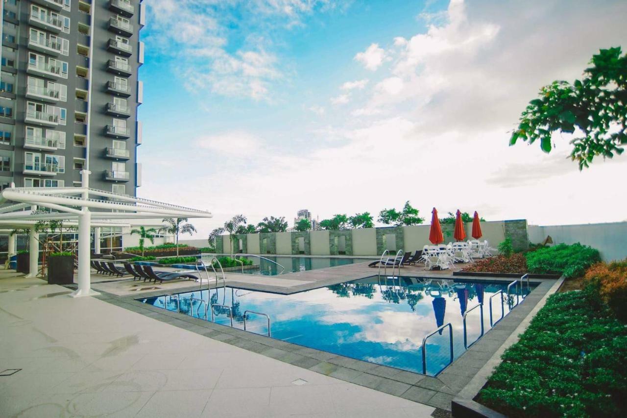 Mactan Newtown With Pool Access *