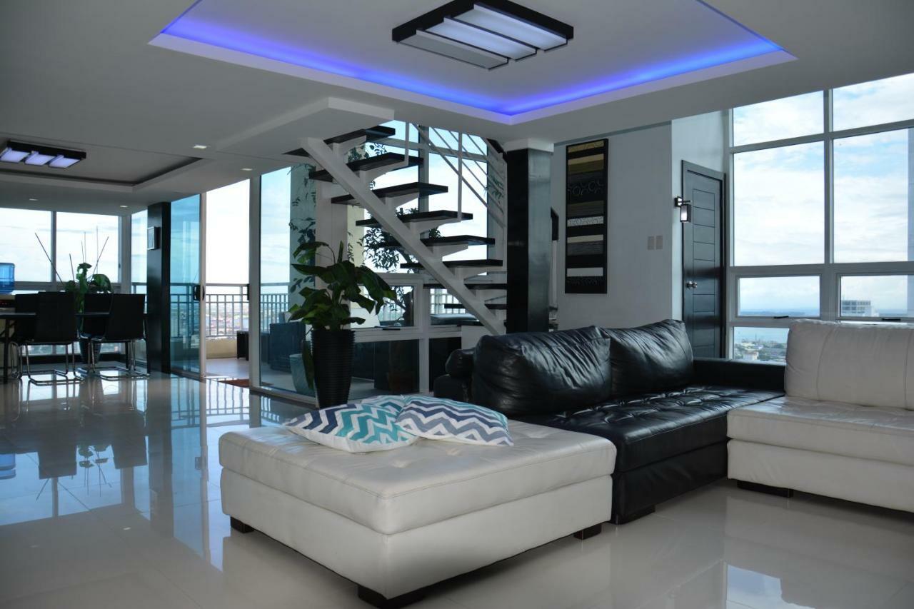 Elegance On Top Of The World Panorama Apartment Cebu