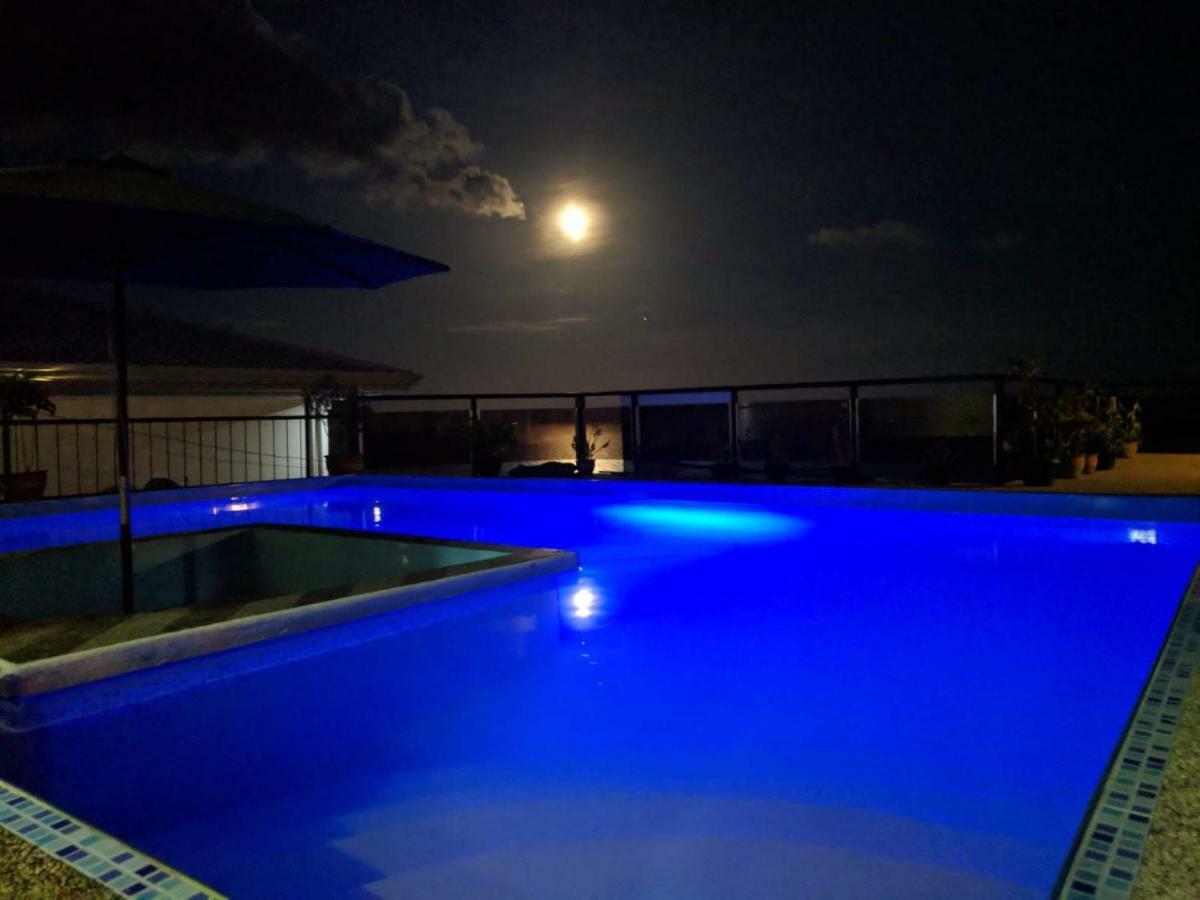 Seaview Mansion 3 Apartamento *