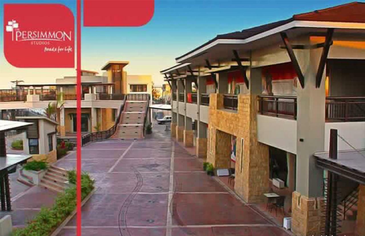 A Cozy Fully Furnished Private In Unit.
