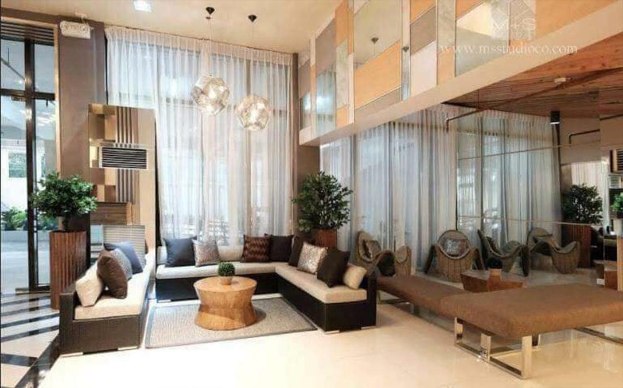 A Cozy Fully Furnished Private In Unit. *