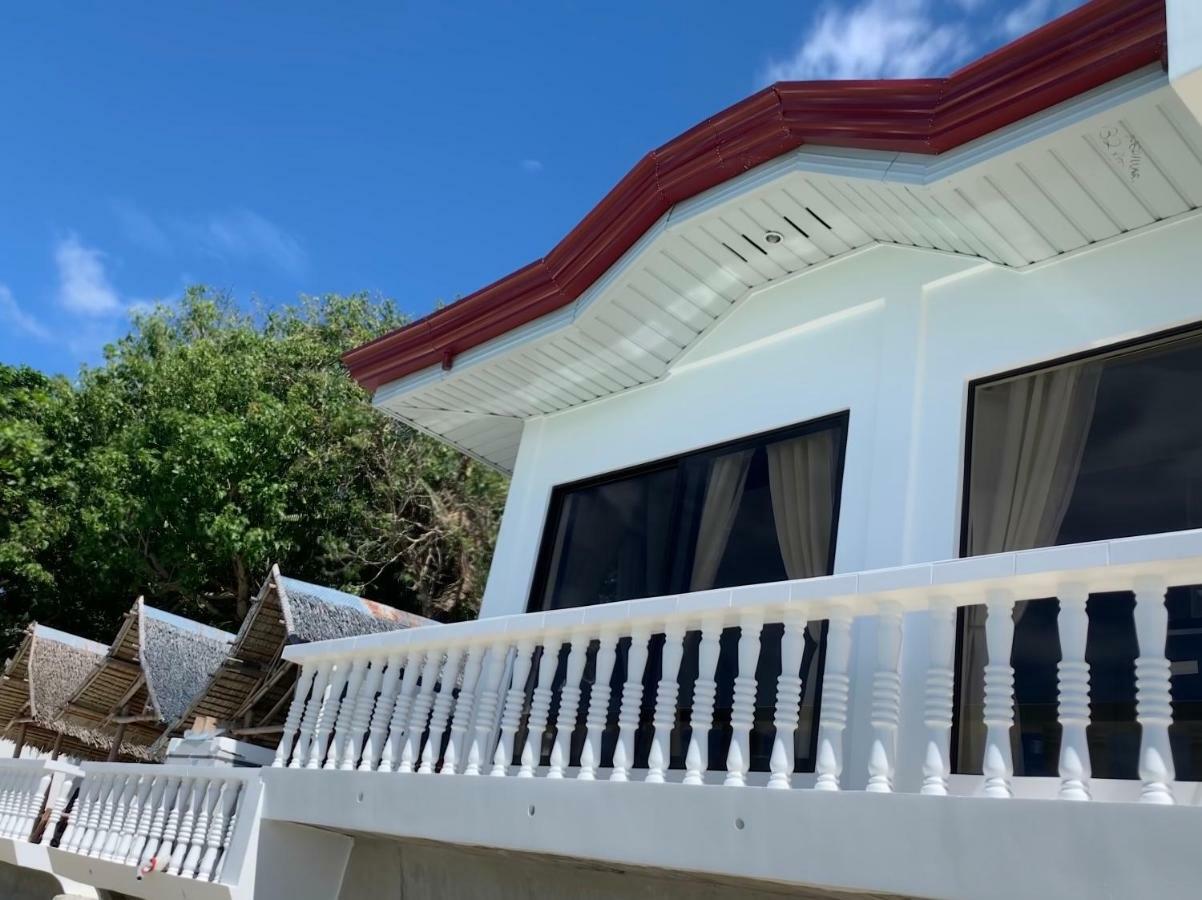 Luna Travellers - Front Guest house
