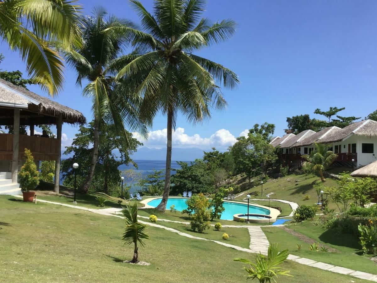 Cuestas And Restaurant Badian