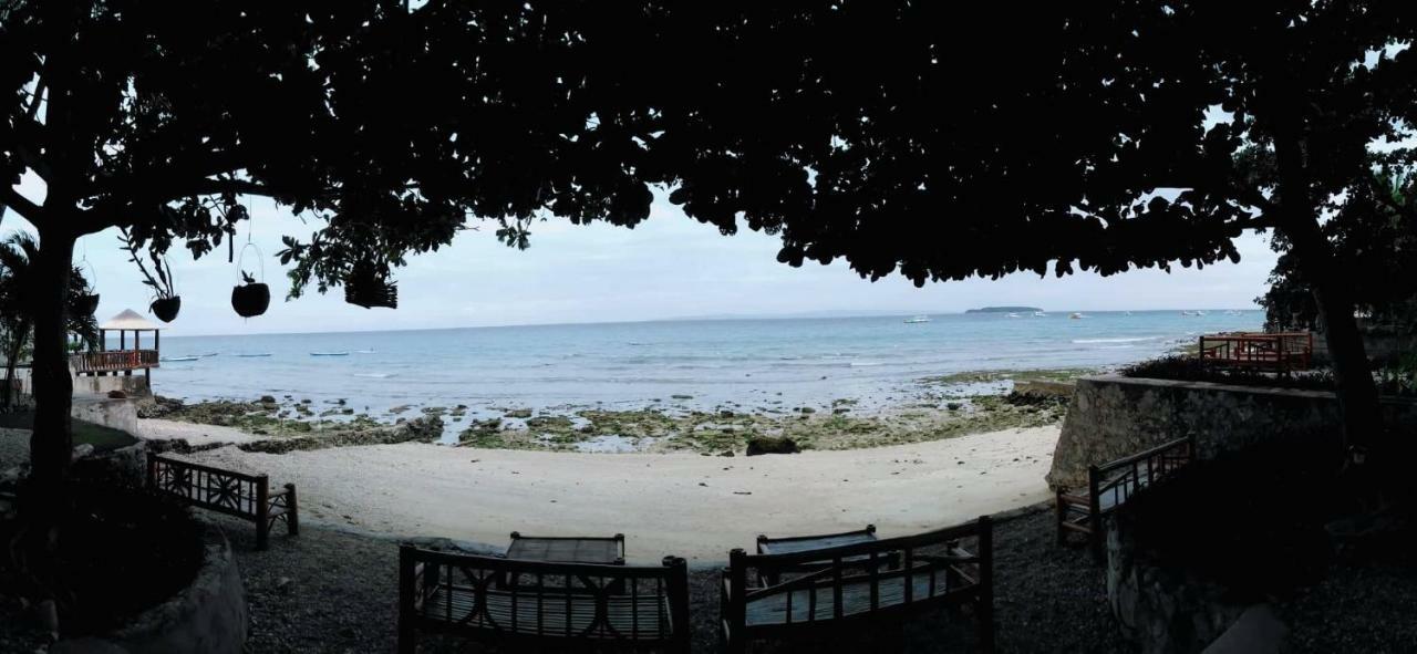 Resort Aj's Place *