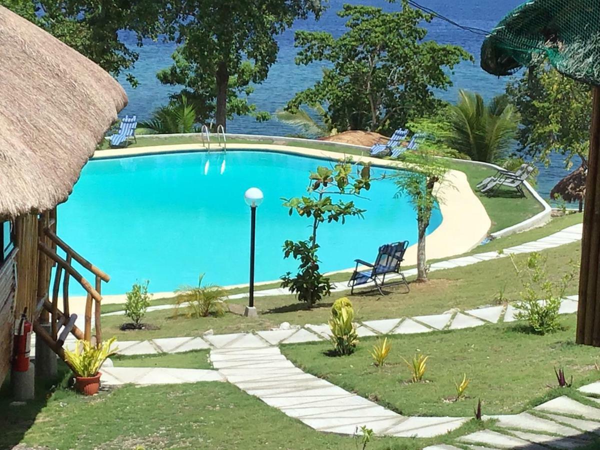 Cuestas And Restaurant Badian