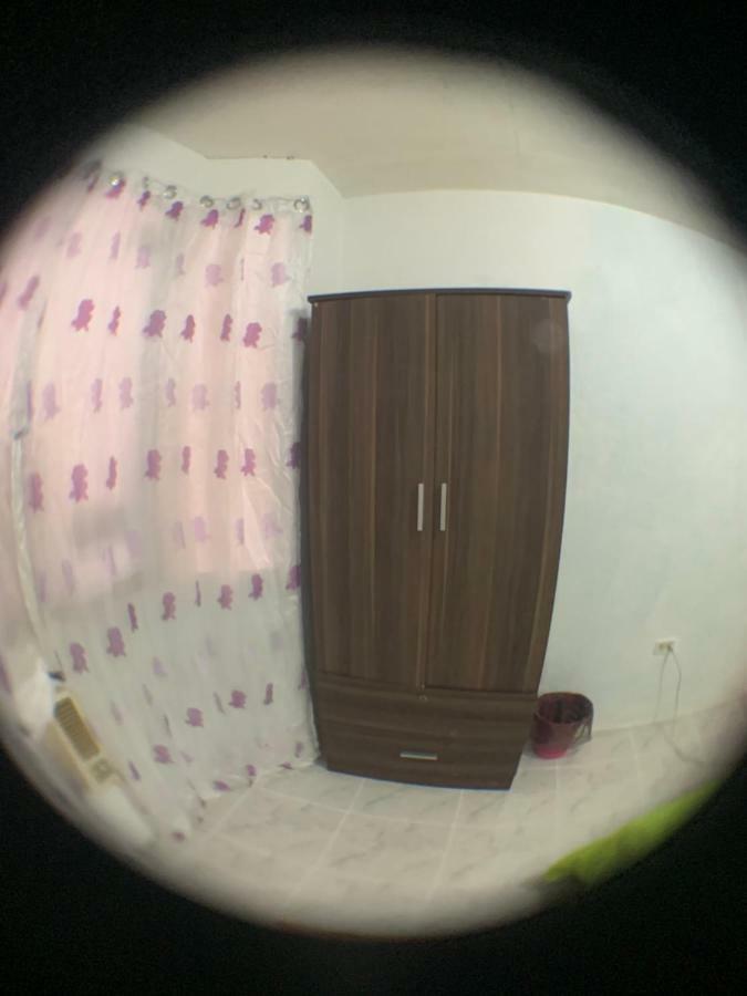 Hostel J & C Moalboal
