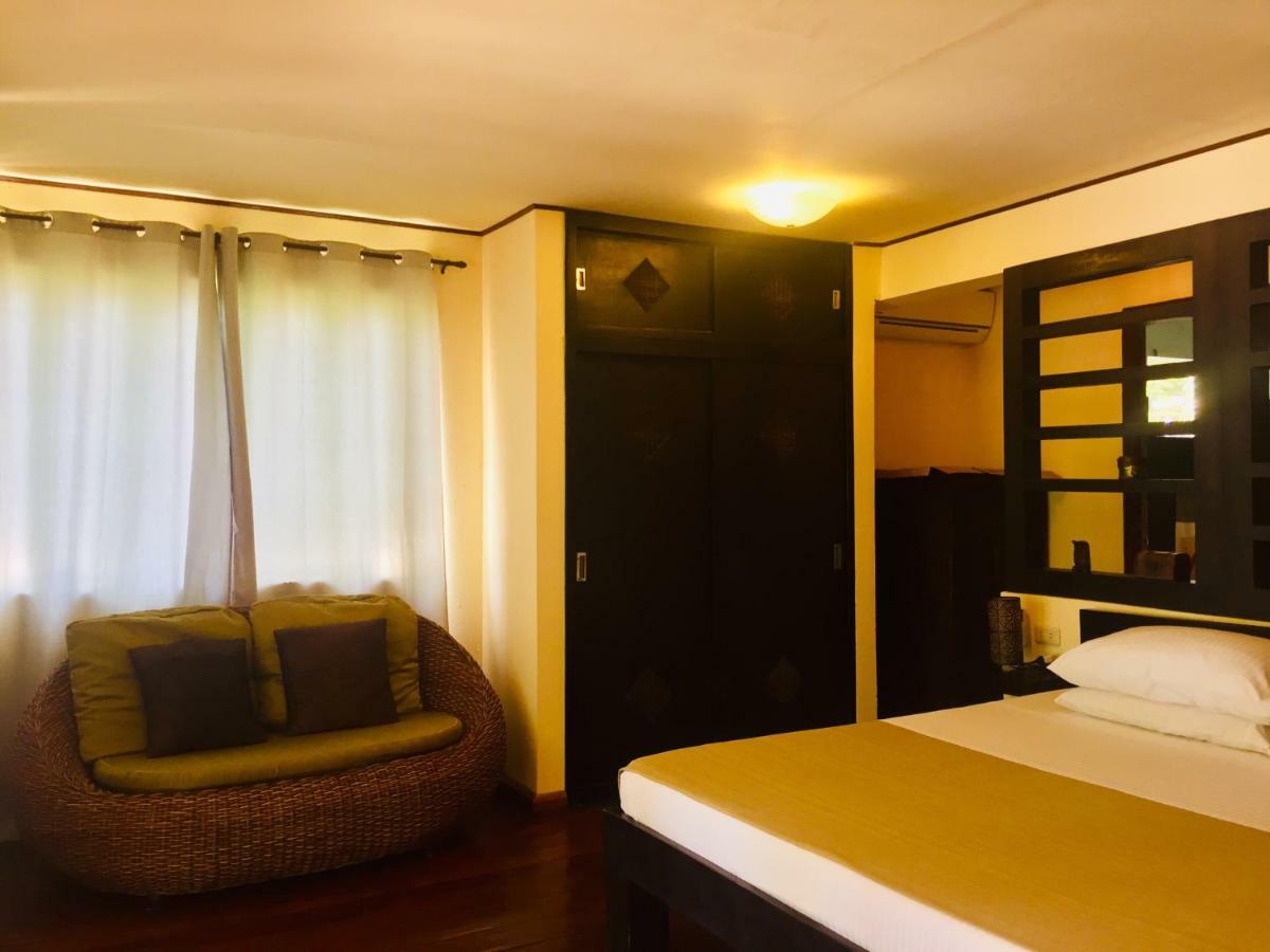 Angelina & Italian Restaurant Resort Logon