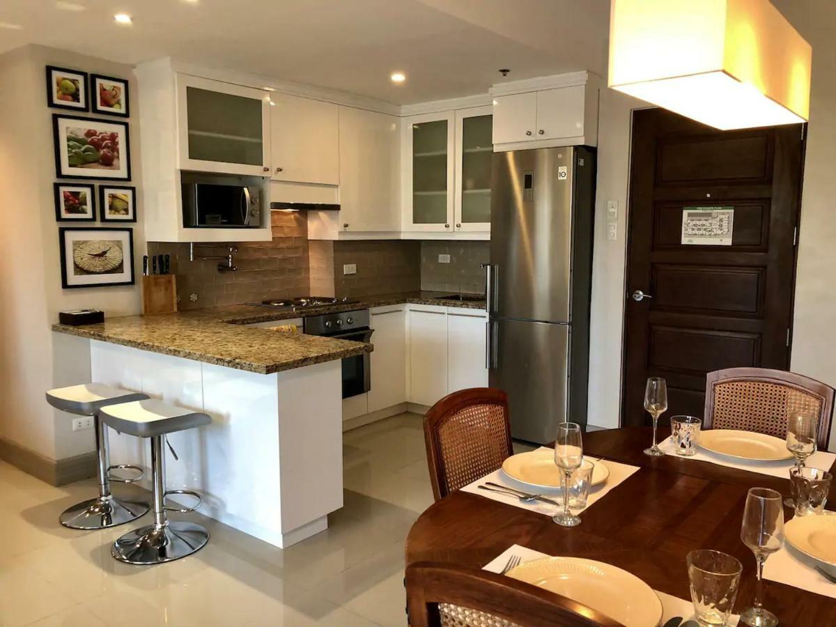 Apartment 500mbps Wi-fi 2 Largest 2 Bdrm In Grand Residences