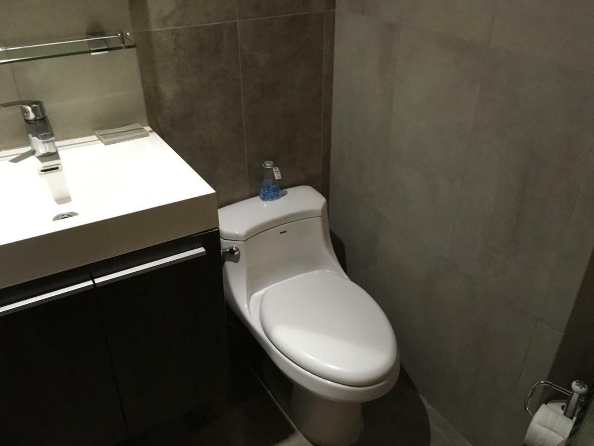 Apartment 500mbps Wi-fi 2 Largest 2 Bdrm In Grand Residences Cebu