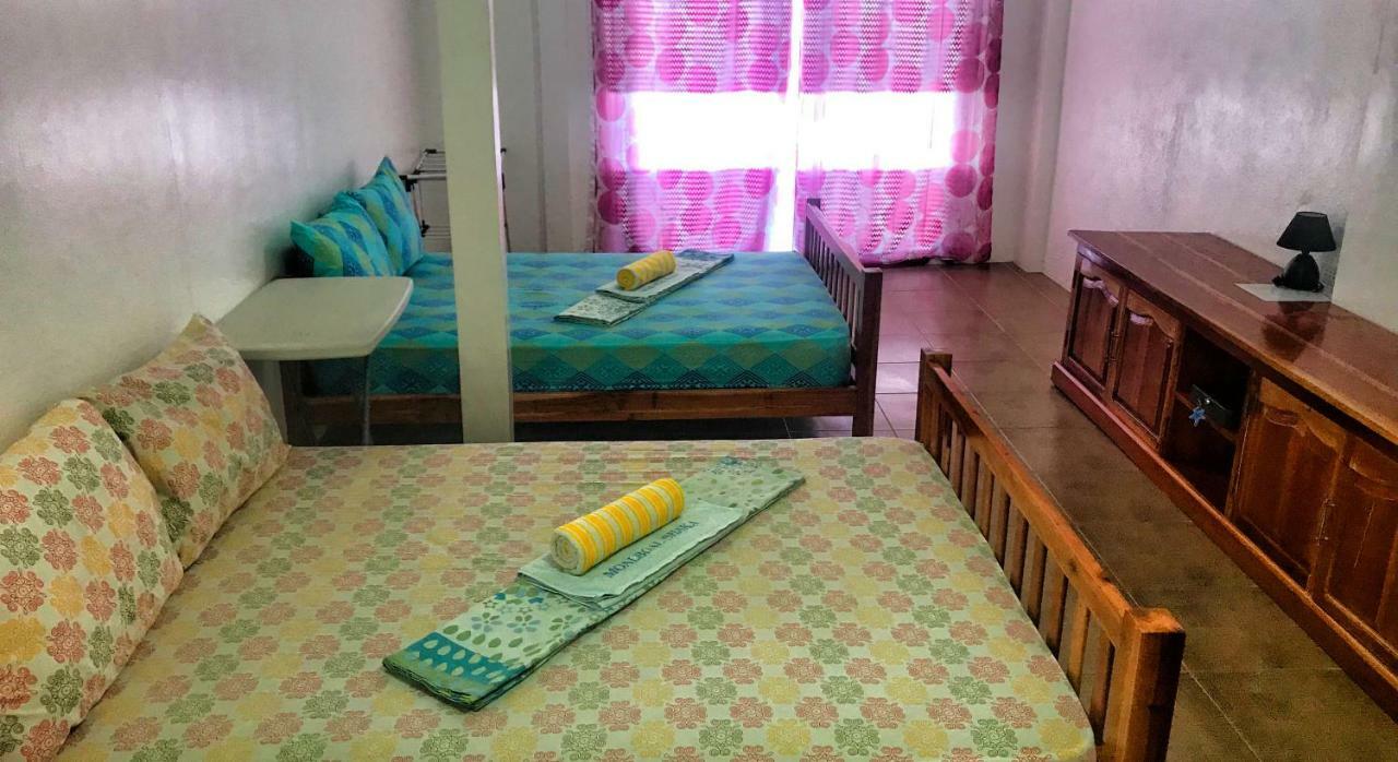 Shaka Traveler's Place (adults Only) Hostel