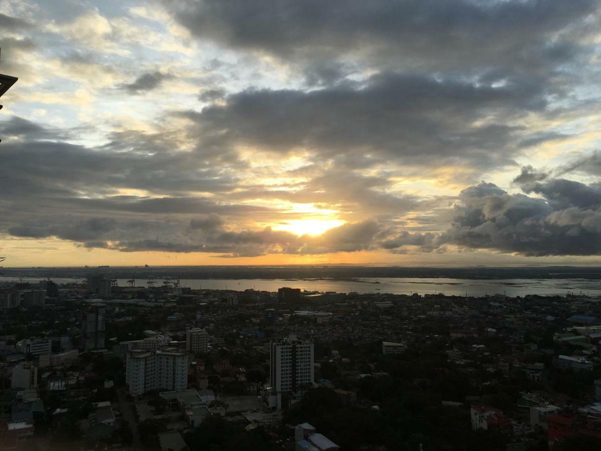 Horizons 101 - Panoramic View By St. Therese Apartment Cebu