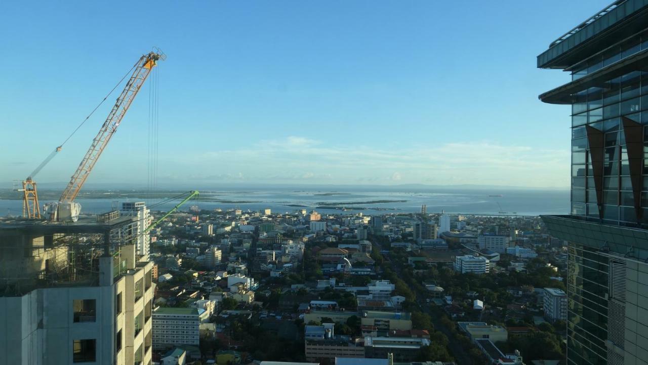 Elegance On Top Of The World Panorama Cebu