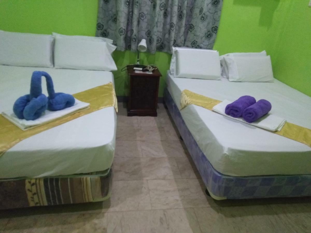 Sascha's Resort 3*