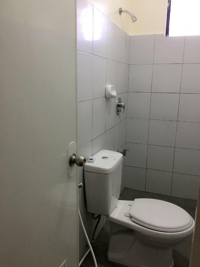 Hostel Grae's Apartelle Moalboal