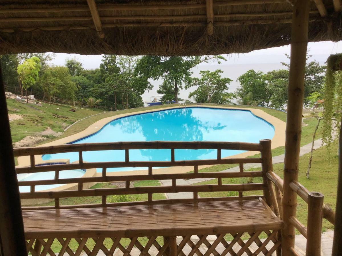 Cuestas And Restaurant Resort