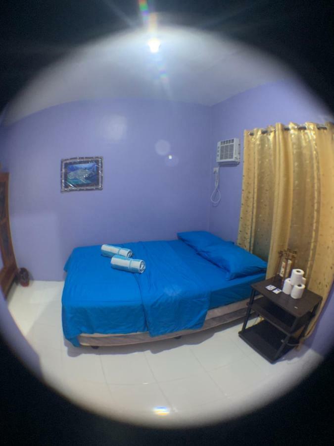 Hostel J & C *
