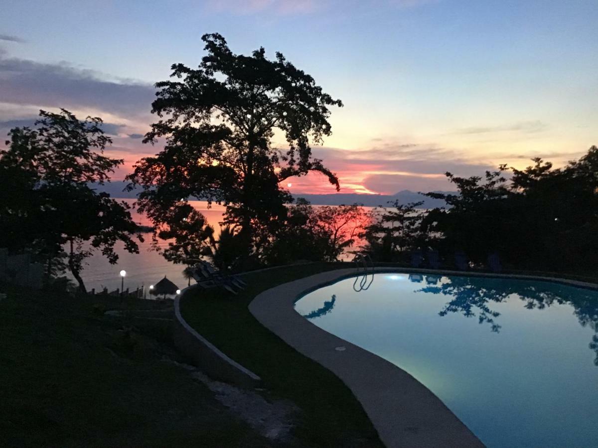 Cuestas And Restaurant Resort Badian