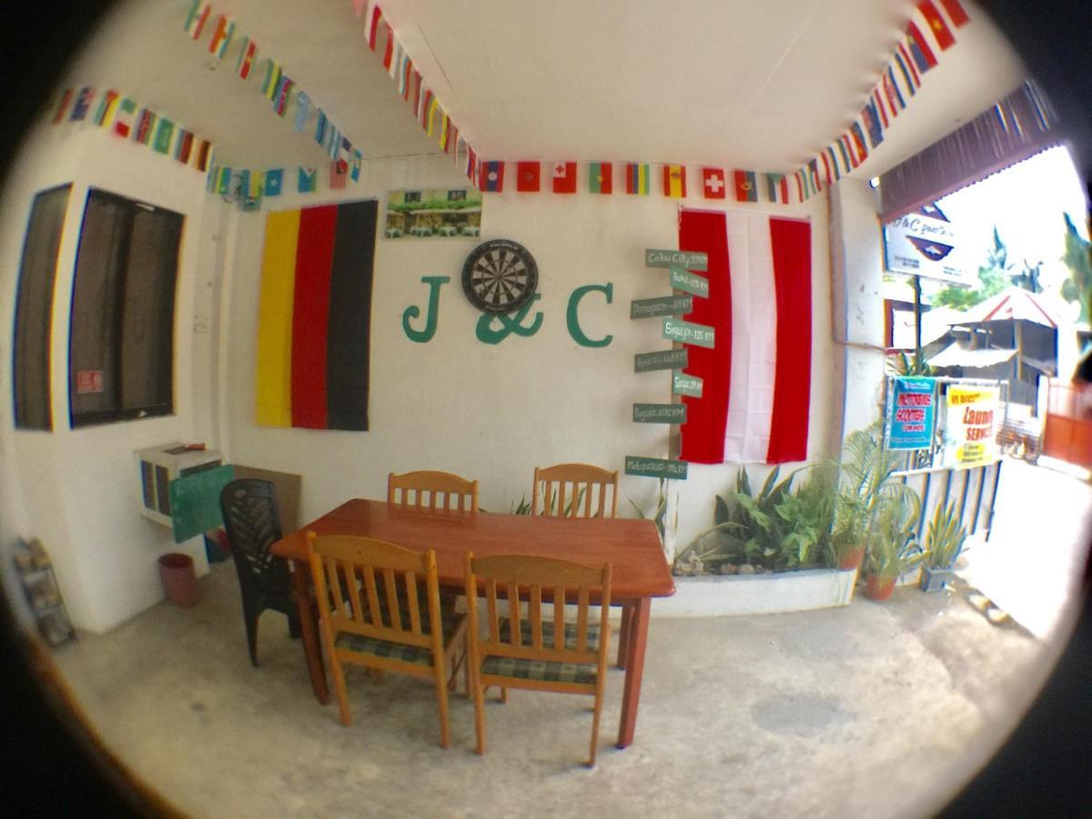Hostel J & C *