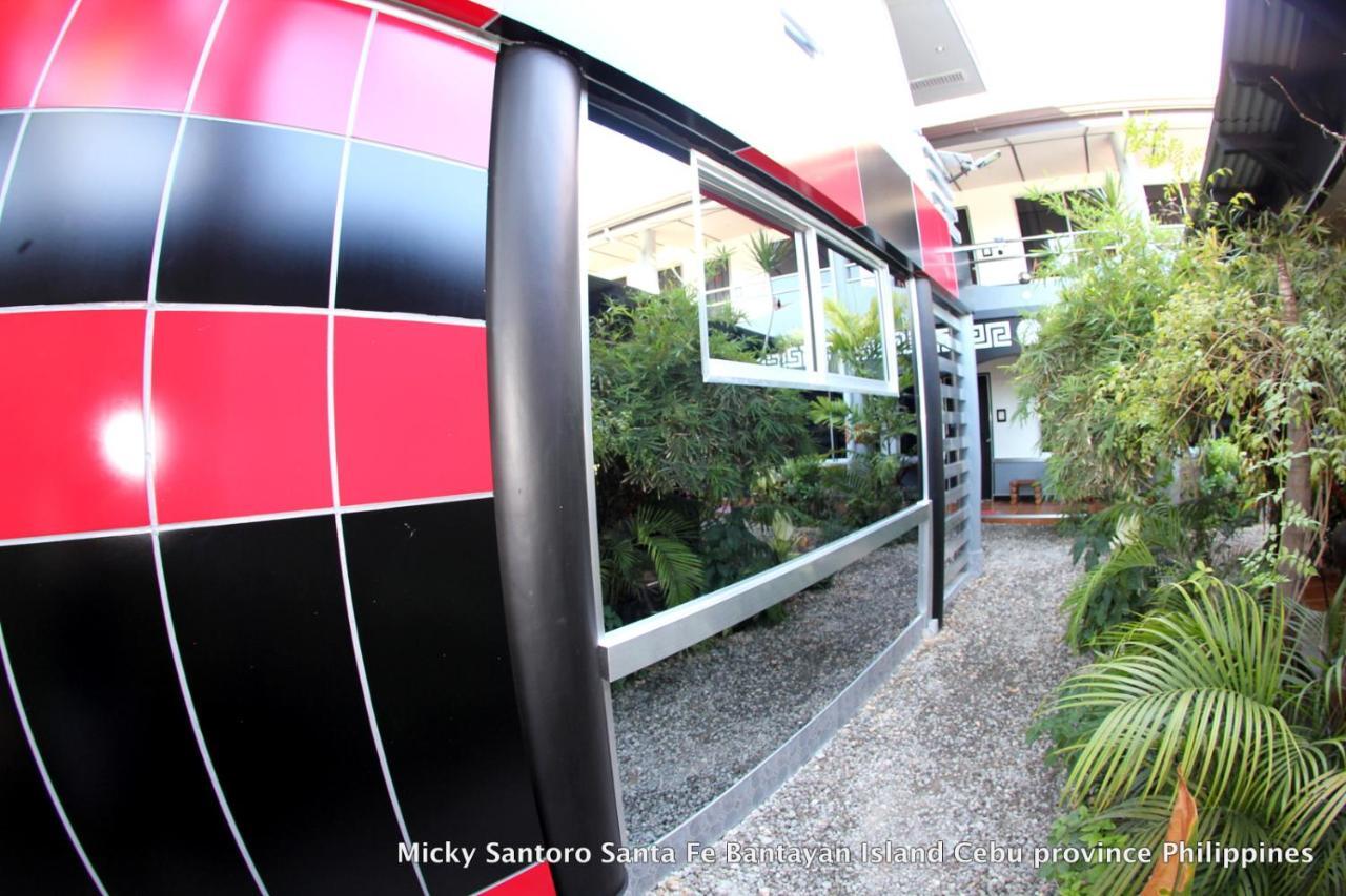 Micky Santoro & Restaurant Hotel Santa Fe (Cebu)