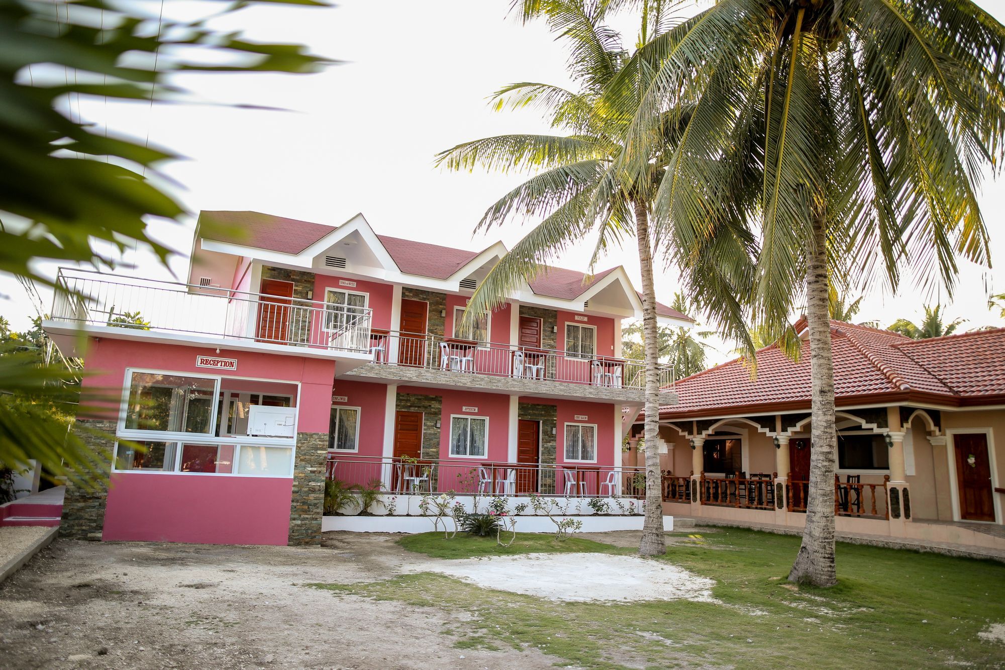 Apartment Luzmin Bh - Pink House