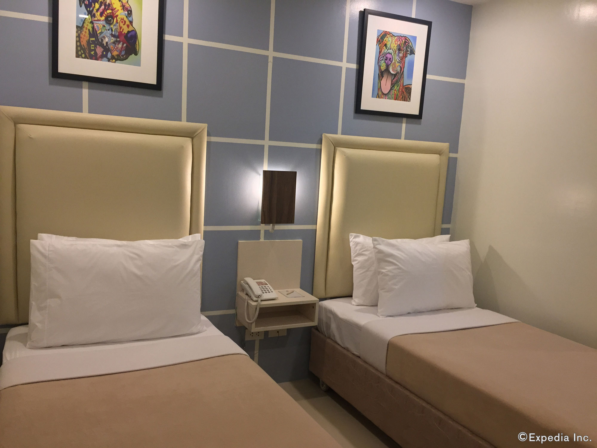 Uncle Tom's Powered By Cocotel Hotel Cebu