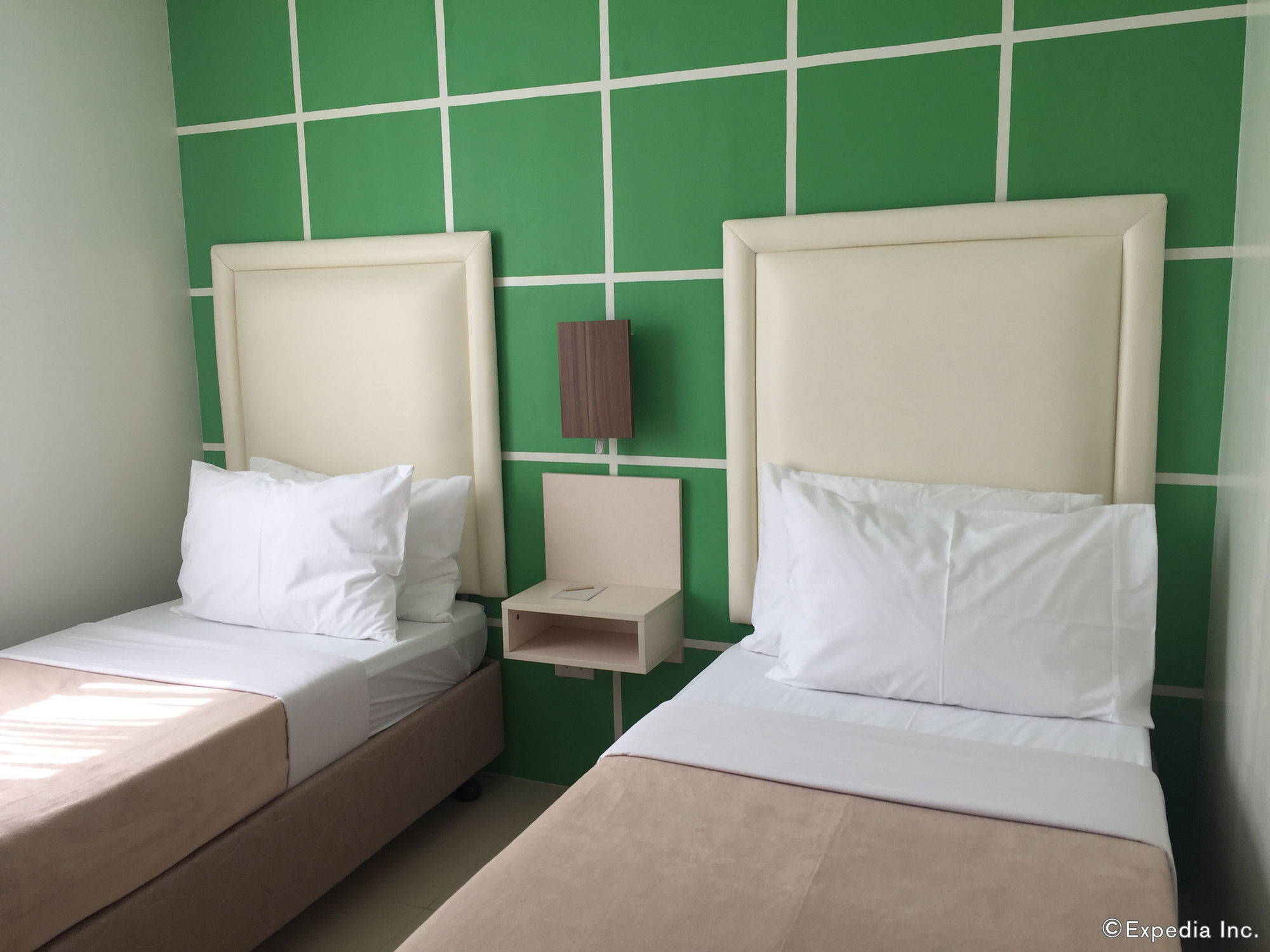 Uncle Tom's Powered By Cocotel 3* Cebu