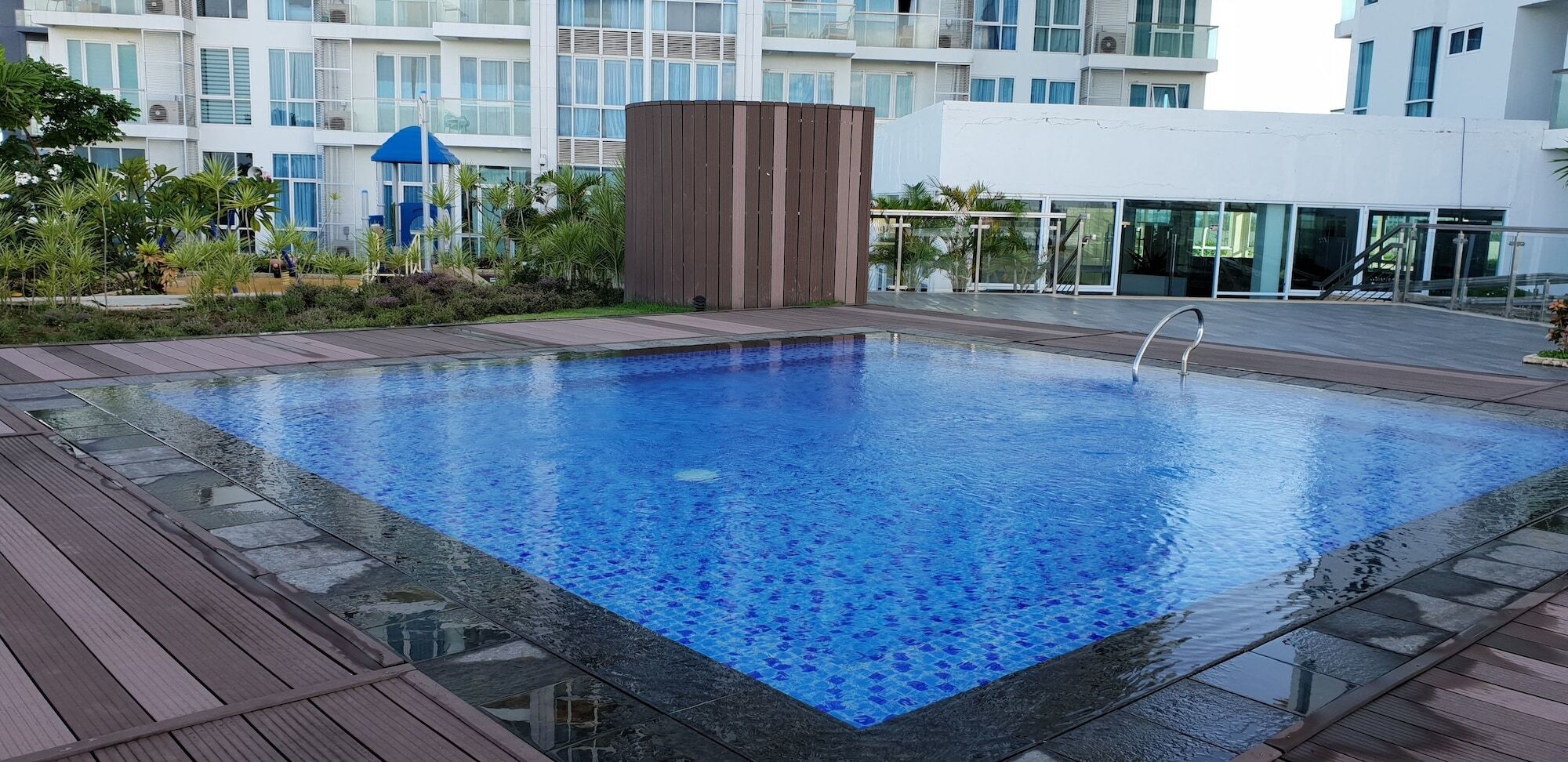 Mactan Newtown With Ocean View Hotel 3*