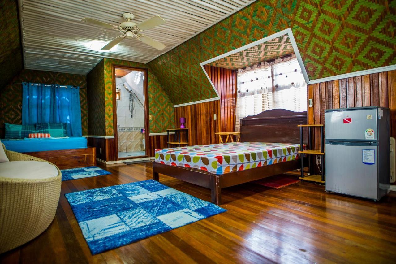 Shaka Traveler's Place (adults Only) Moalboal