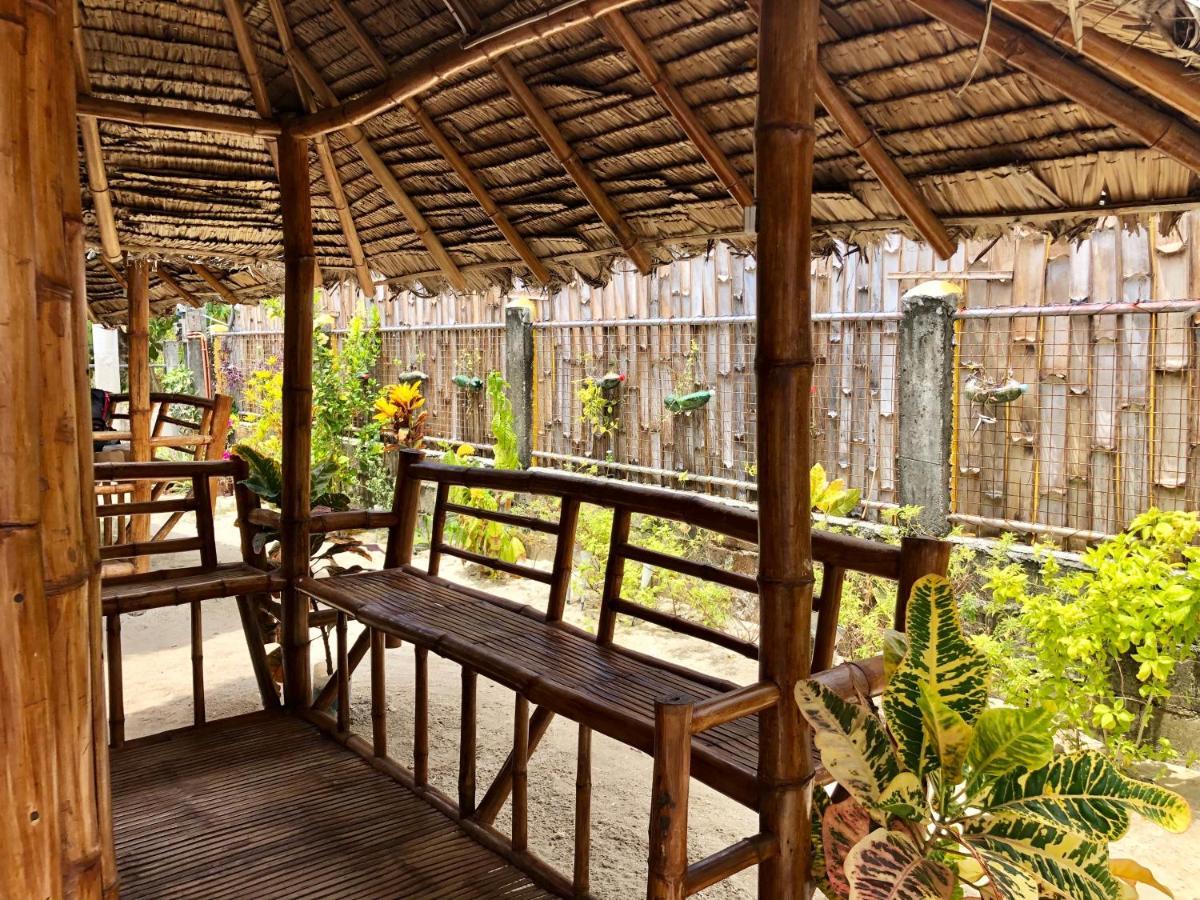 Lionfish Backpackers (adults Only) * Logon