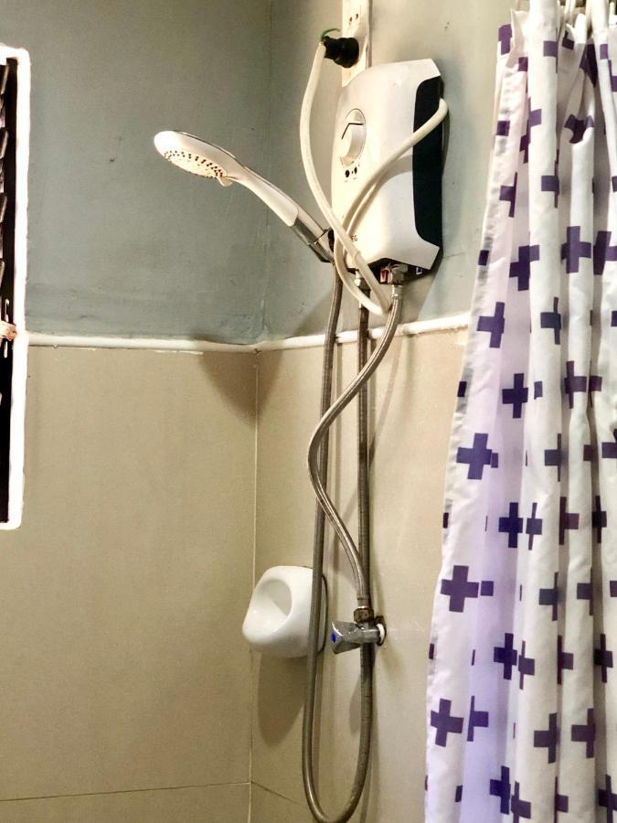 Hostel Lionfish Backpackers (adults Only) Logon