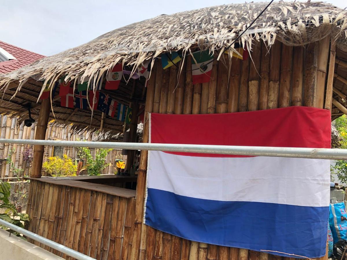 Lionfish Backpackers (adults Only) Logon