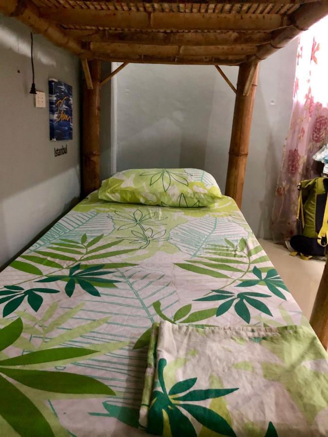 Lionfish Backpackers (adults Only) Hostel *