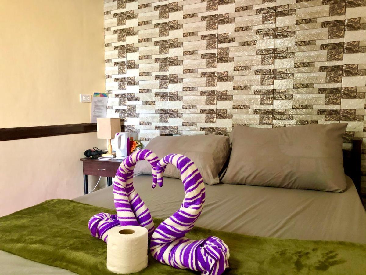 Romantic Place Hostel