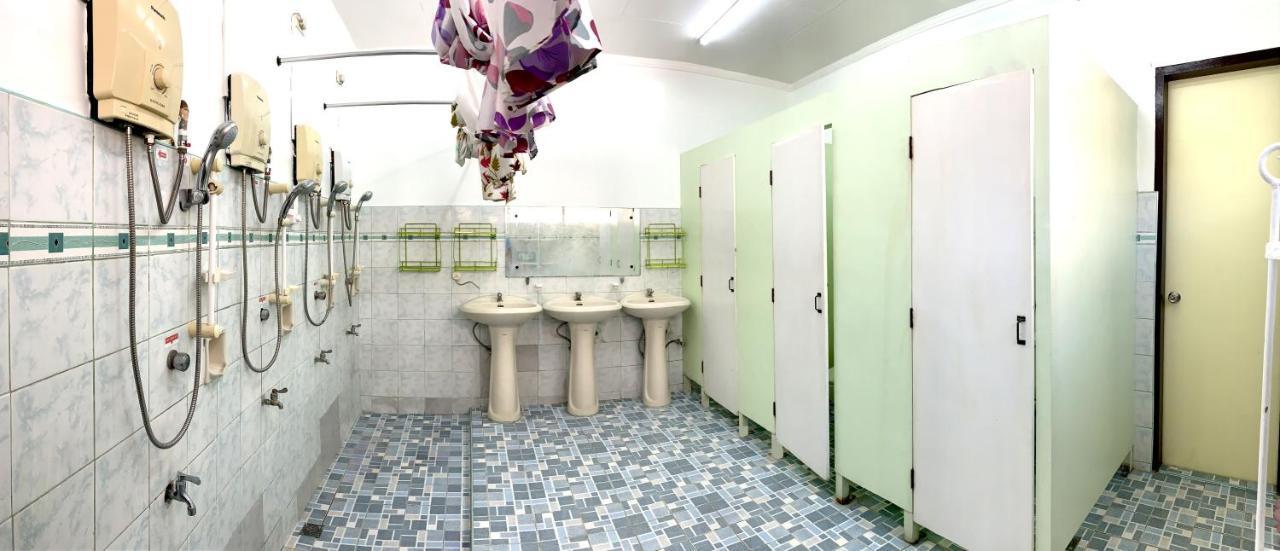 Hostel E-Mo Dormitory