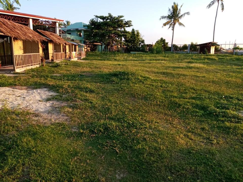 Resort Hutkins