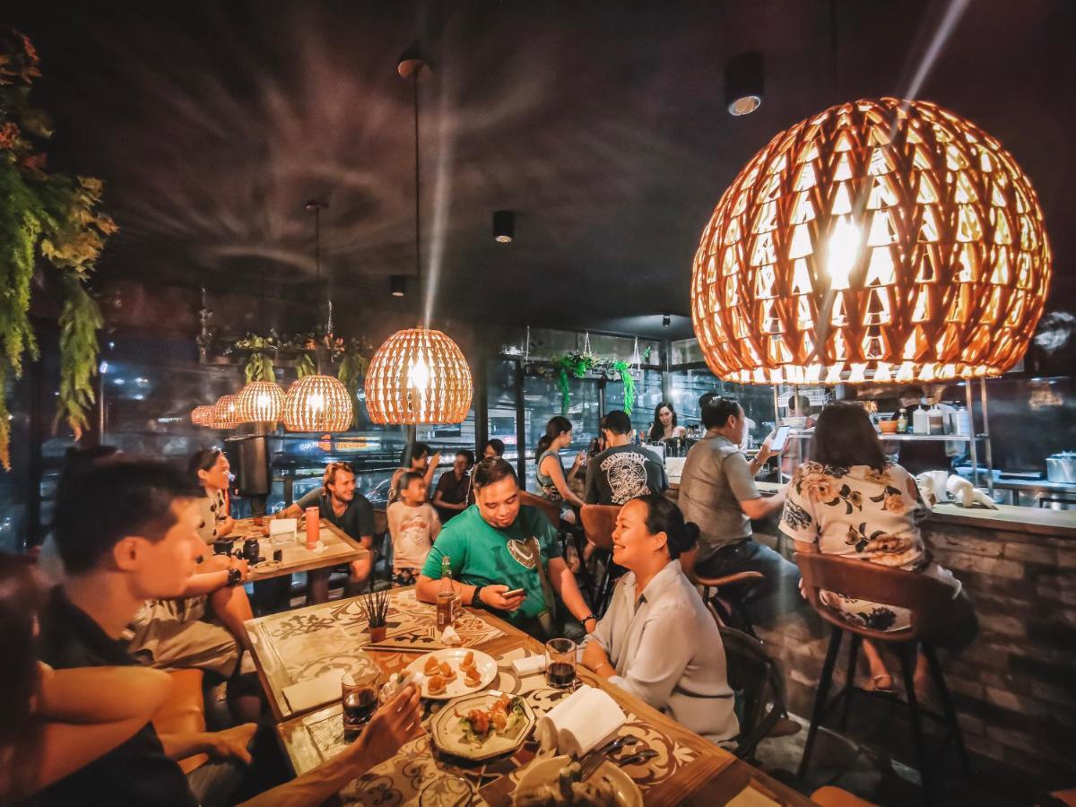 Murals Sleepbox (adults Only) Cebu