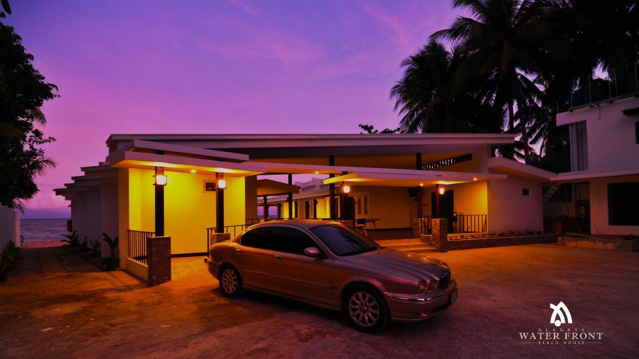Alegria Water Front House Resort
