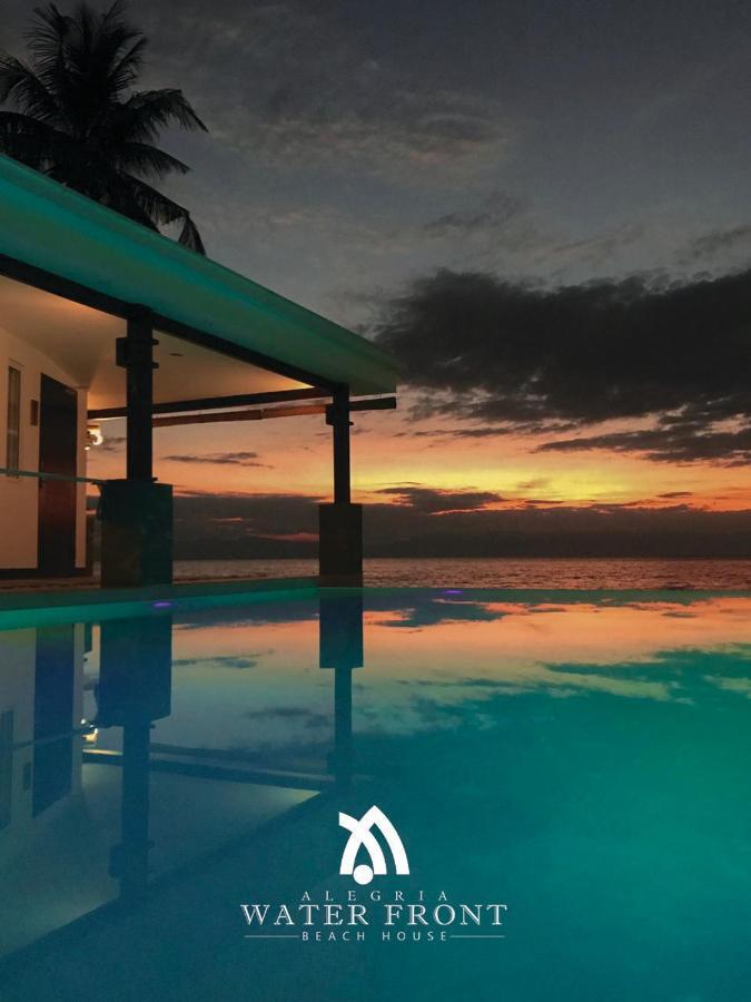 Alegria Water Front House Resort