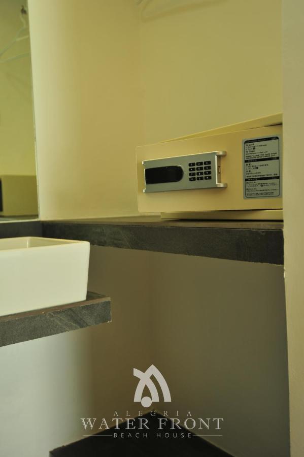 Alegria Water Front House Resort