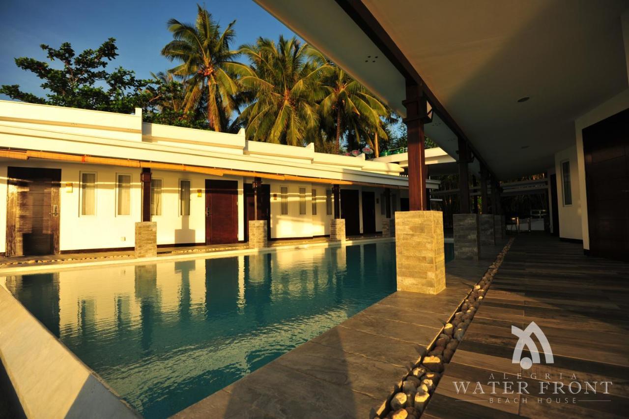 Alegria Water Front House
