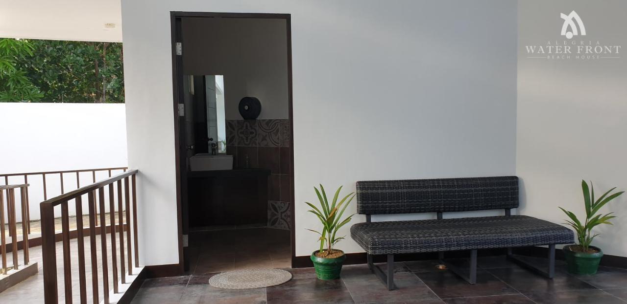 Alegria Water Front House Resort