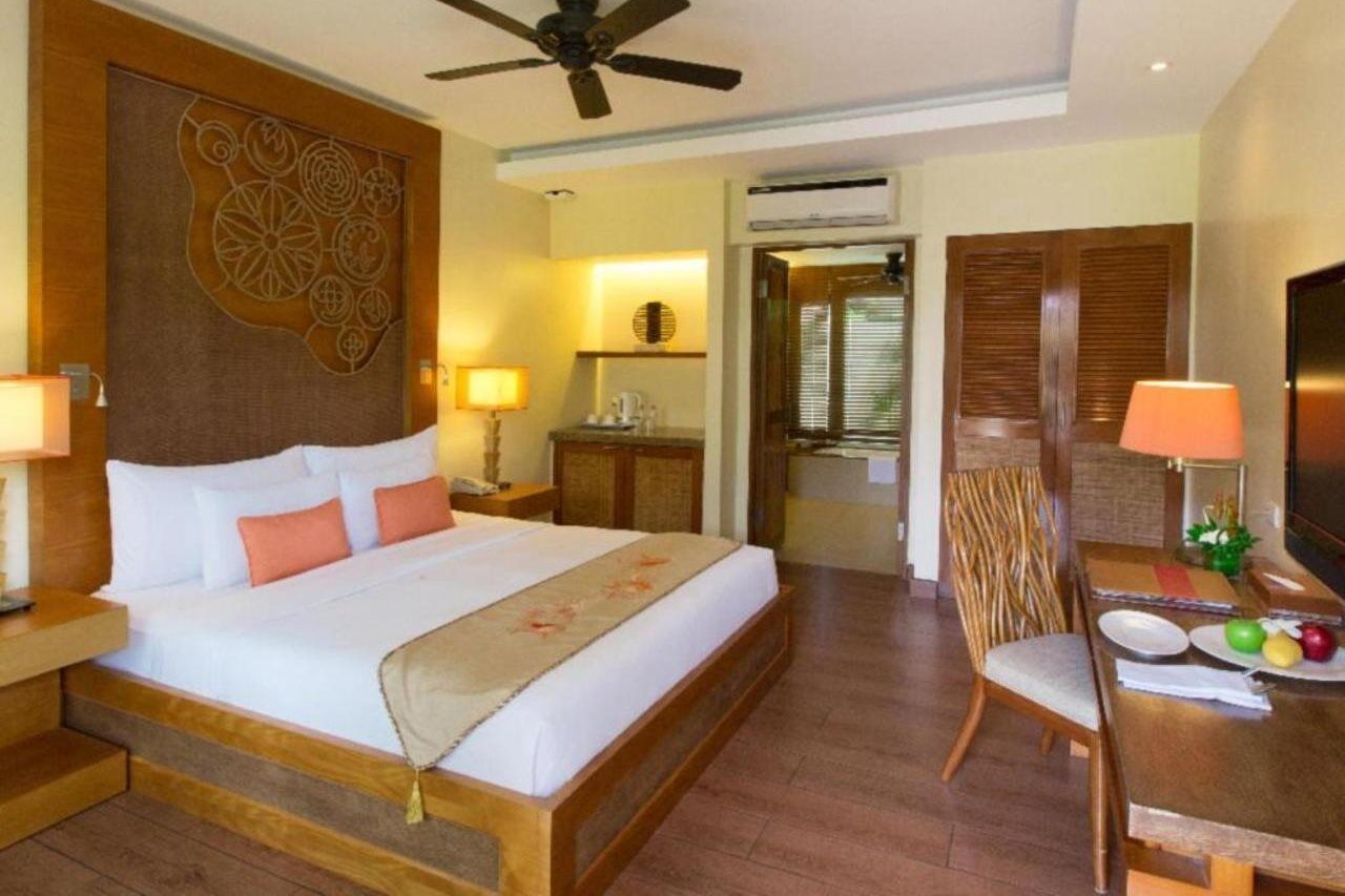 Resort Crimson And - Mactan Island, Cebu Lapu-Lapu City
